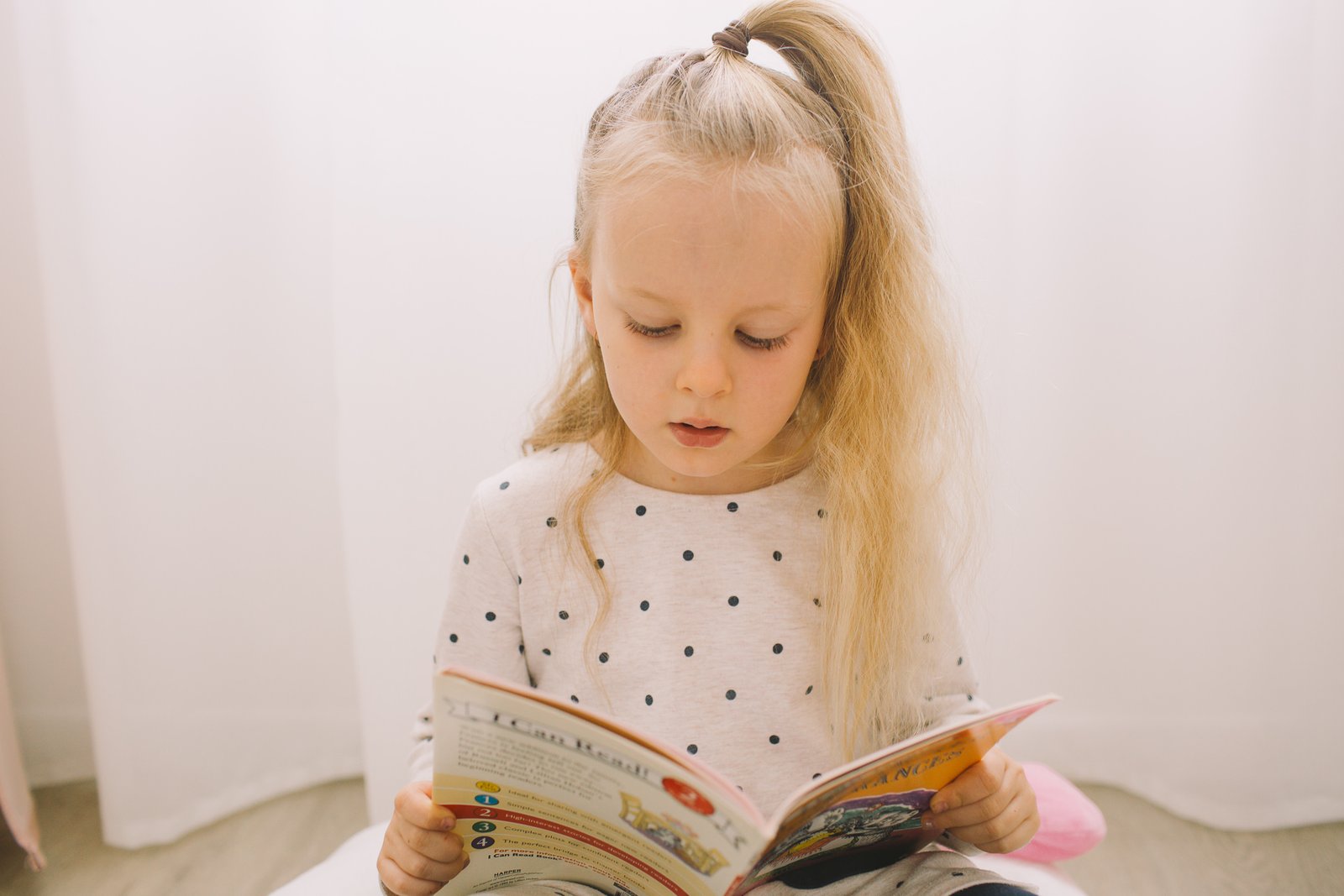 homeschool phonics, phonics readers, decodable vs predictive readers, best phonics books for beginners, foundations of homeschool