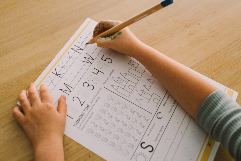 Homeschool Handwriting Curriculum, handwriting without tears, good and beautiful handwriting, free handwriting curriculum, handwriting curriculum pdf