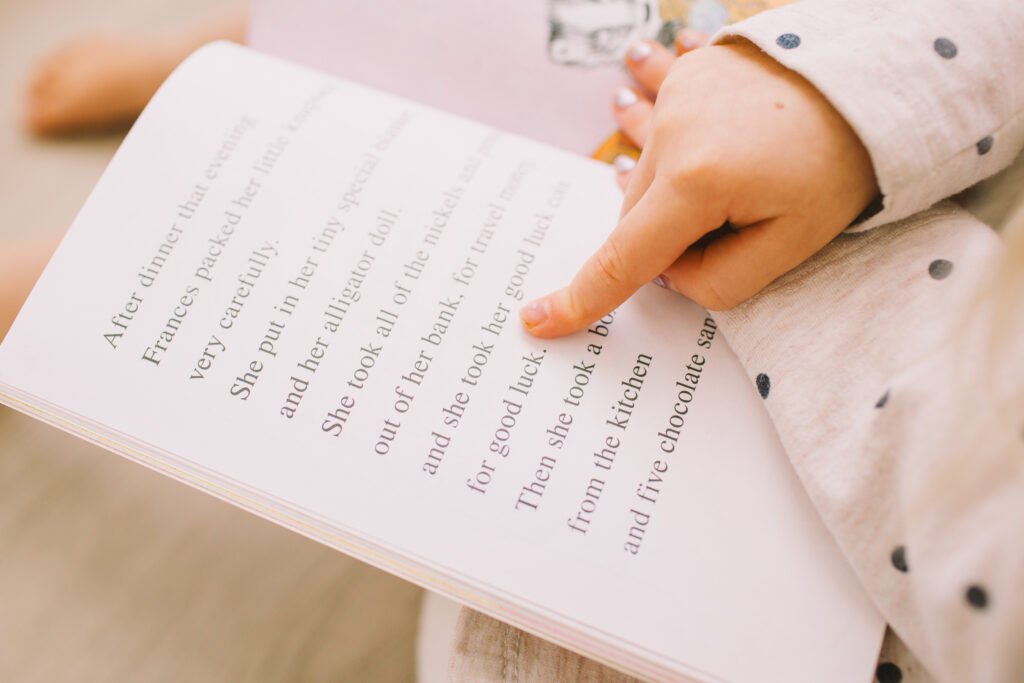homeschool phonics, phonics readers, decodable vs predictive readers, best phonics books for beginners, foundations of homeschool, readers without images